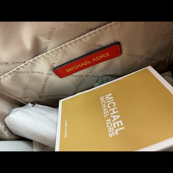 Michael Kors Avril SM TZ Satchel - Picture 8 of 11